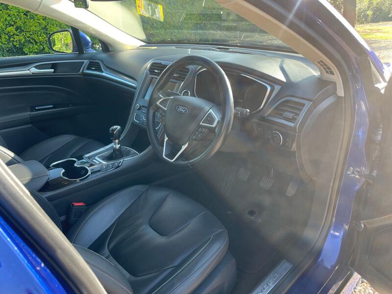 FORD MONDEO