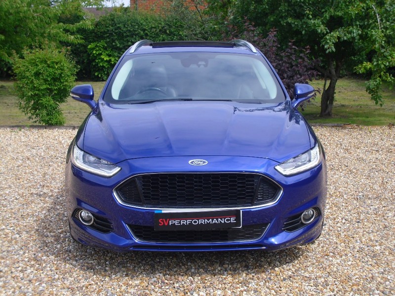View FORD MONDEO 2.0 TDCi Titanium 180 BHP - Very High Spec - Exterior Body Styling - Panoramic Roof - ULEZ Exempt