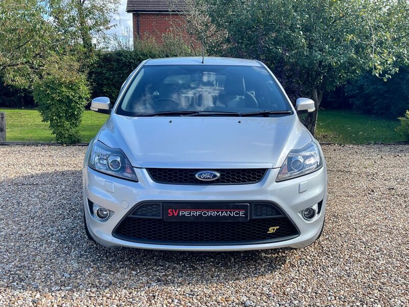 View FORD FOCUS 2.5 ST-2 225 BHP - Facelift - Cambelt and Waterpump Replaced - Recent Service and MOT