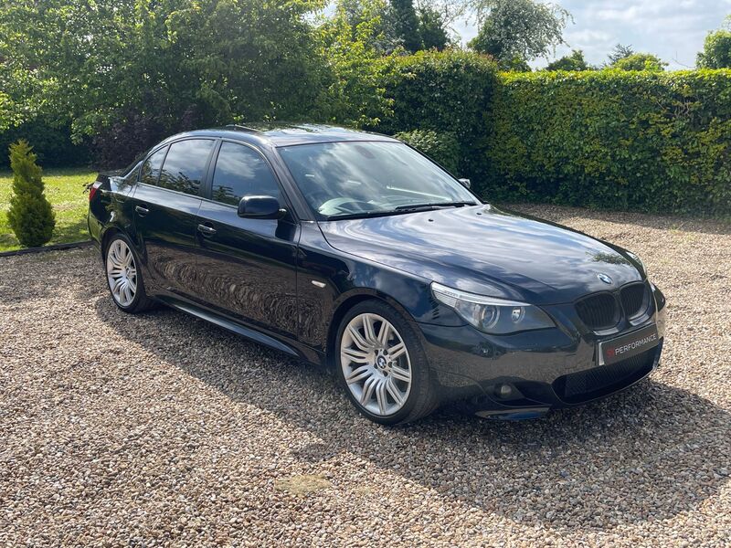 View BMW 5 SERIES 535d M Sport - Head Up Display - Sunroof - Xenons - Logic 7